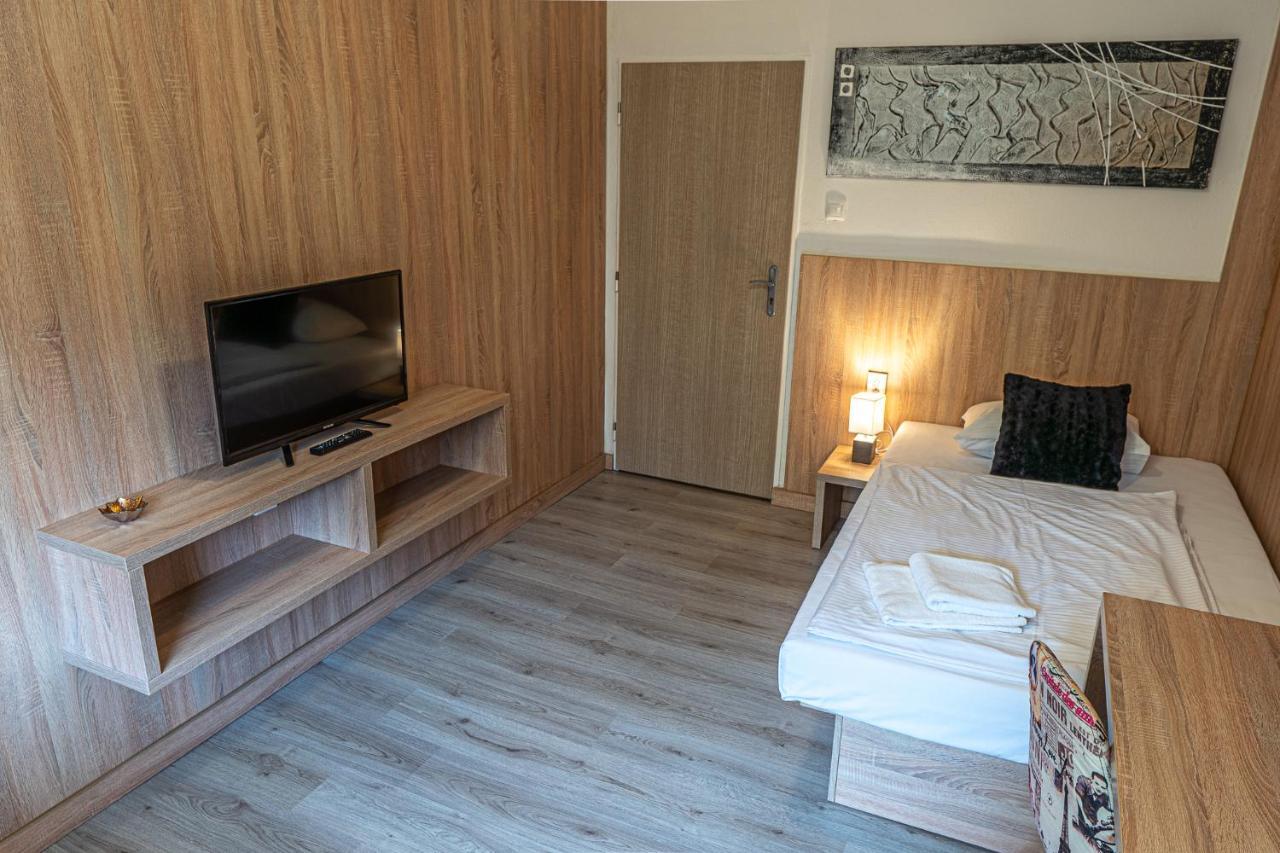 Hotel Garni Поважска-Бистрица Экстерьер фото